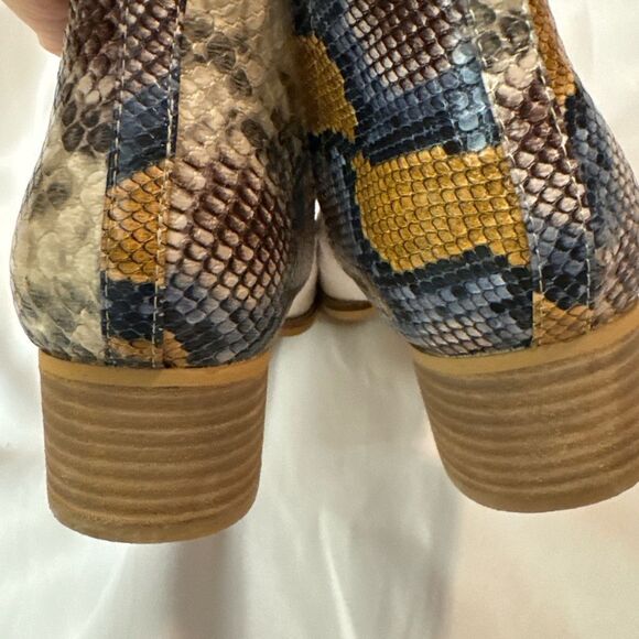 Trendy Ankle Booties in White with multicolor heel design - Picture 4 of 12